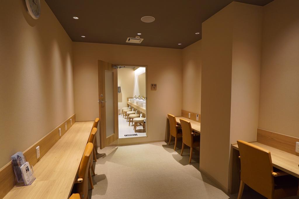 Tokyo Ekimae Bay Hotel Экстерьер фото